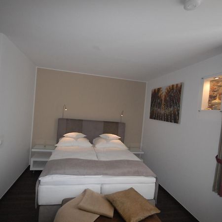 Landhotel Alte Toepferei ドゥイスブルグ エクステリア 写真