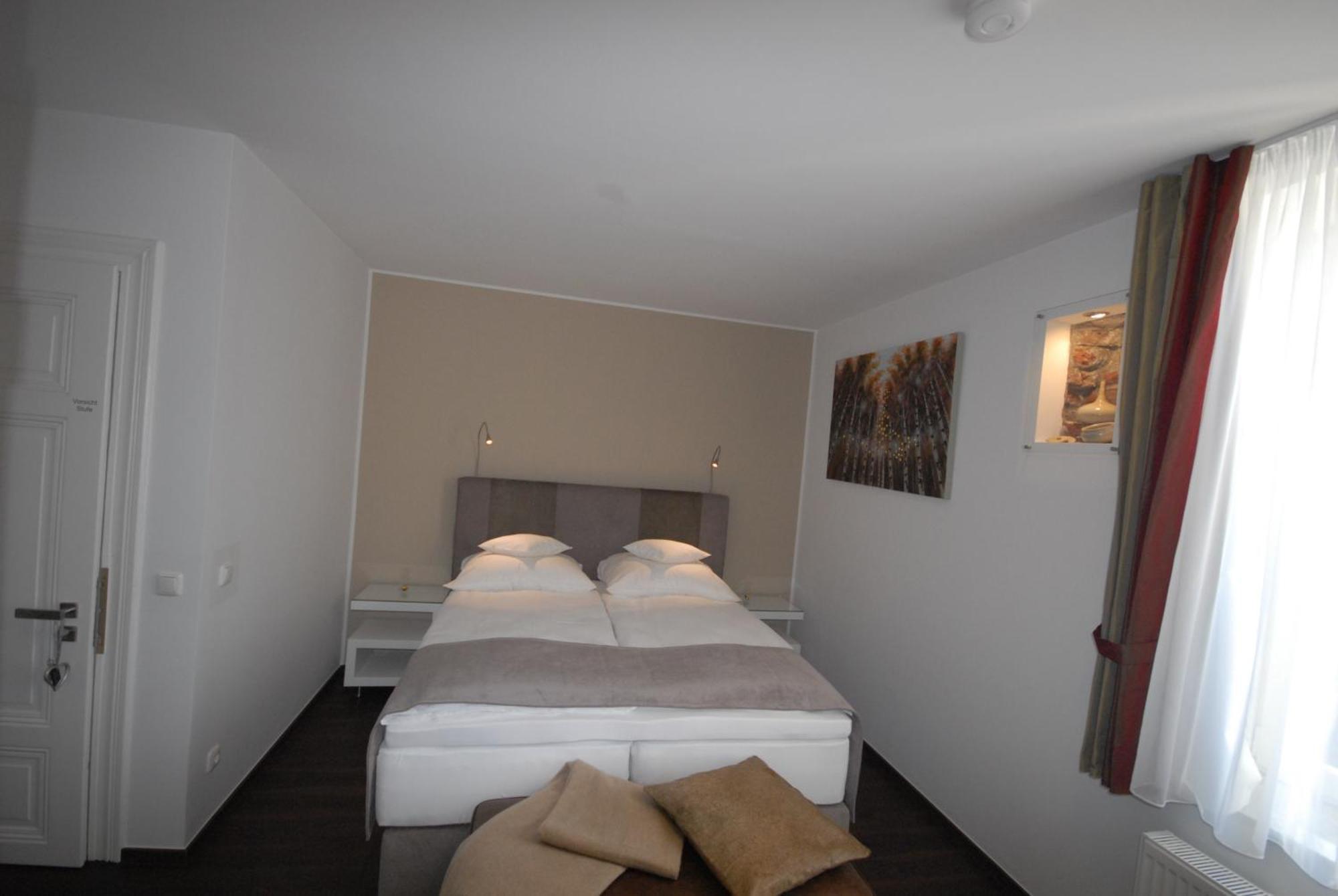 Landhotel Alte Toepferei ドゥイスブルグ エクステリア 写真