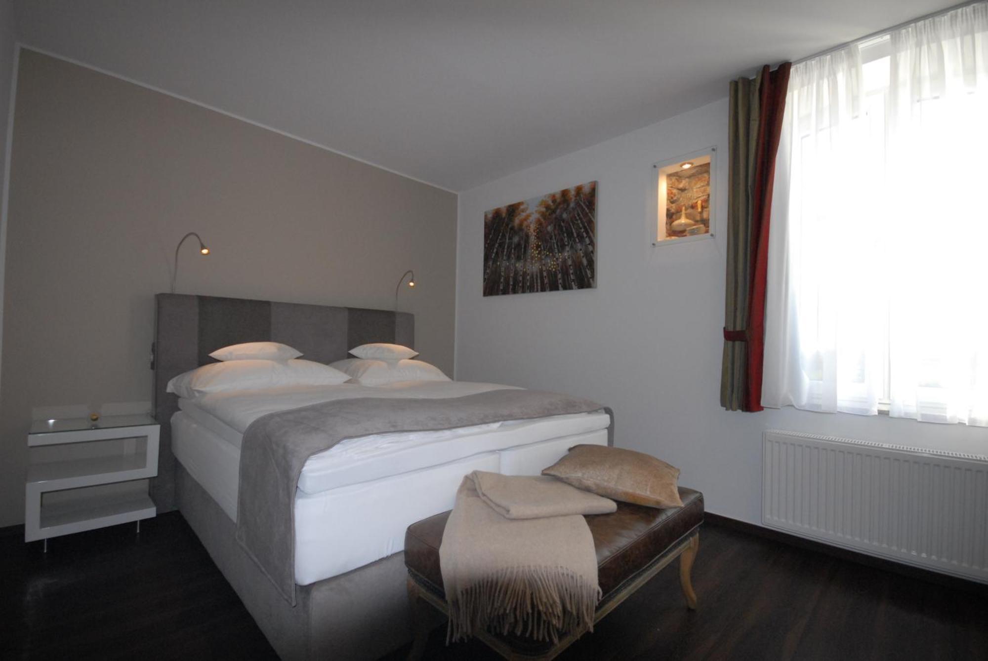 Landhotel Alte Toepferei ドゥイスブルグ エクステリア 写真