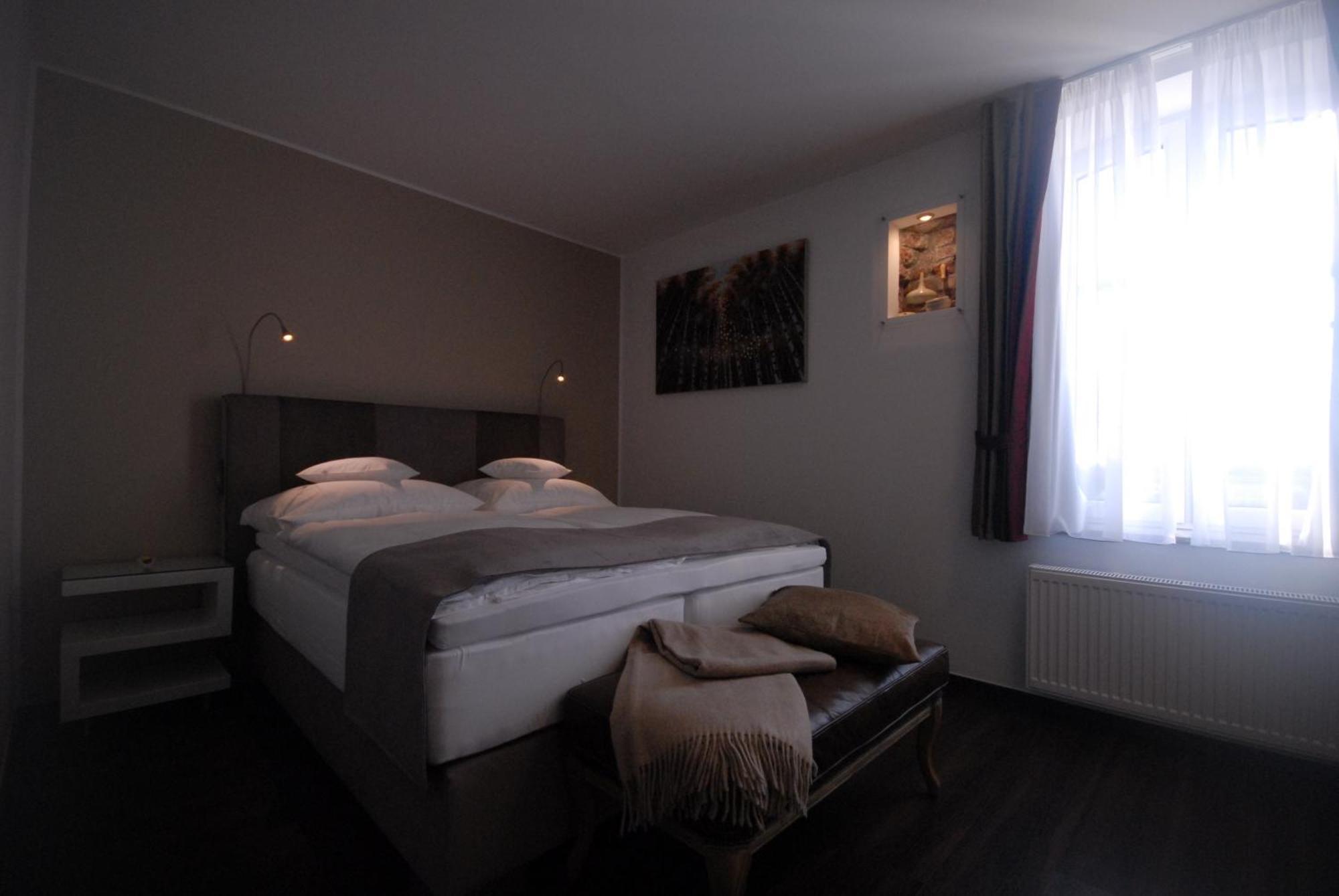 Landhotel Alte Toepferei ドゥイスブルグ エクステリア 写真