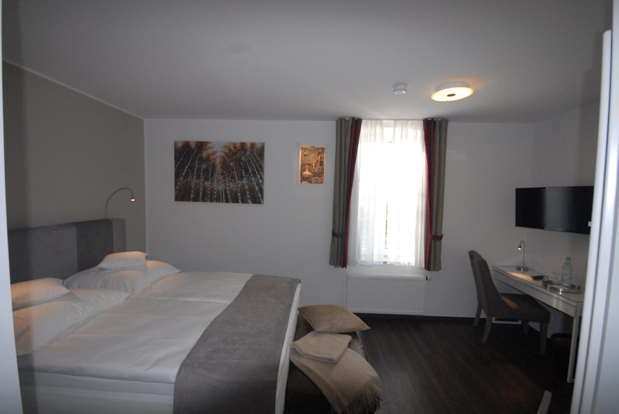 Landhotel Alte Toepferei ドゥイスブルグ エクステリア 写真