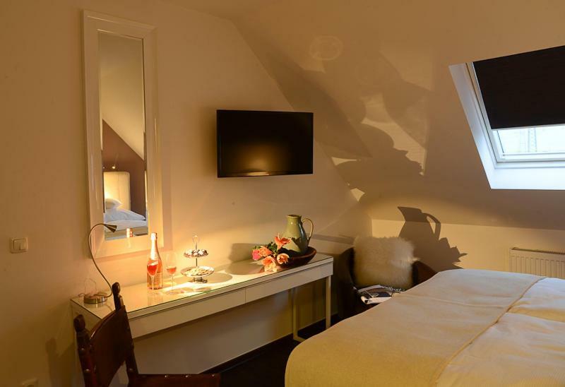 Landhotel Alte Toepferei ドゥイスブルグ エクステリア 写真