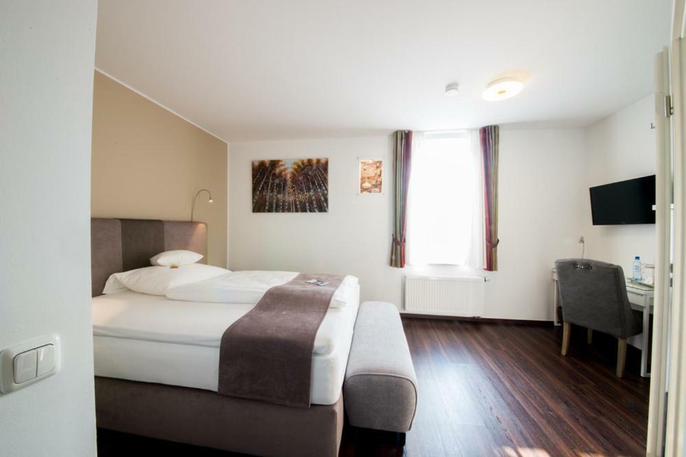 Landhotel Alte Toepferei ドゥイスブルグ エクステリア 写真