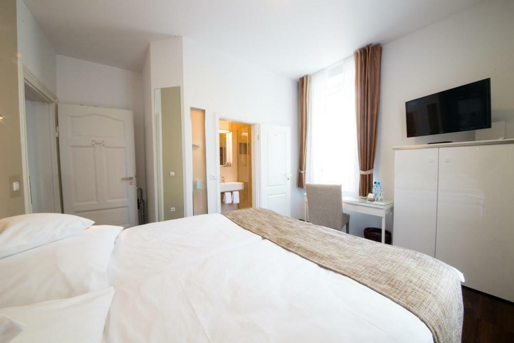 Landhotel Alte Toepferei ドゥイスブルグ エクステリア 写真