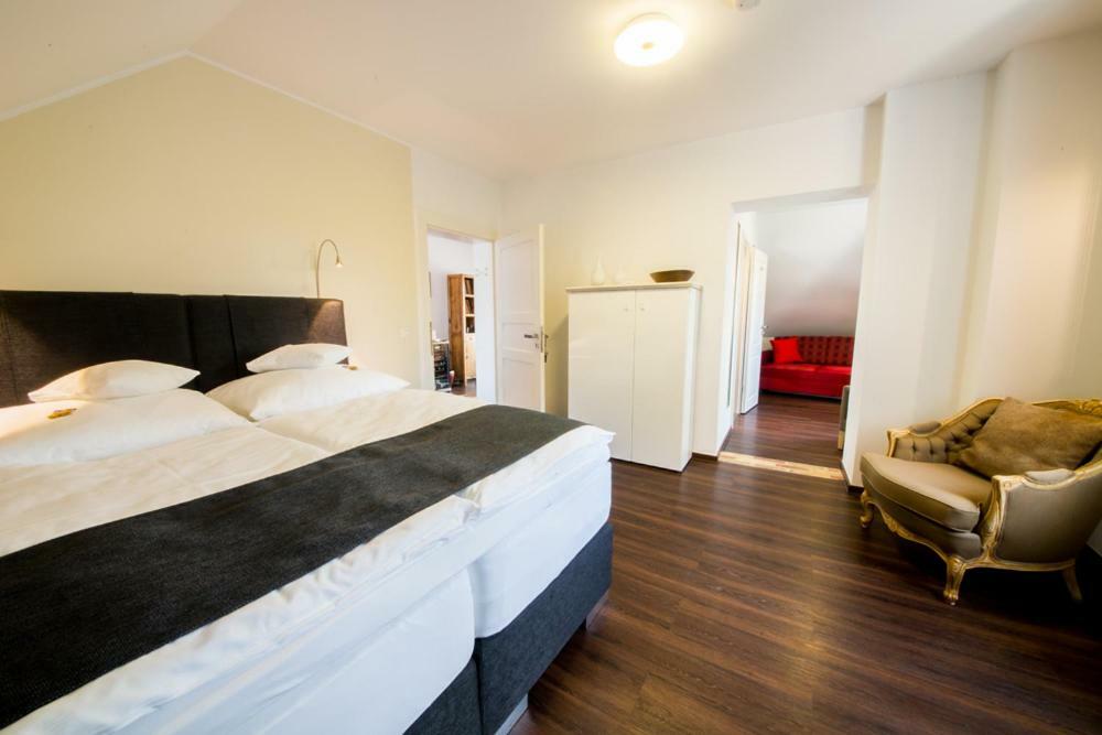 Landhotel Alte Toepferei ドゥイスブルグ エクステリア 写真