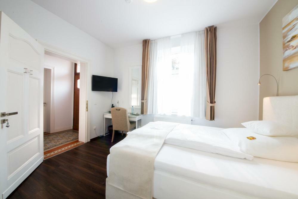 Landhotel Alte Toepferei ドゥイスブルグ エクステリア 写真